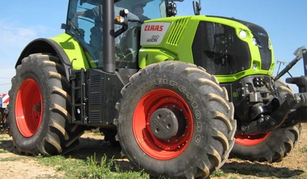 How to choose the right pressure for my tractor tyres?
