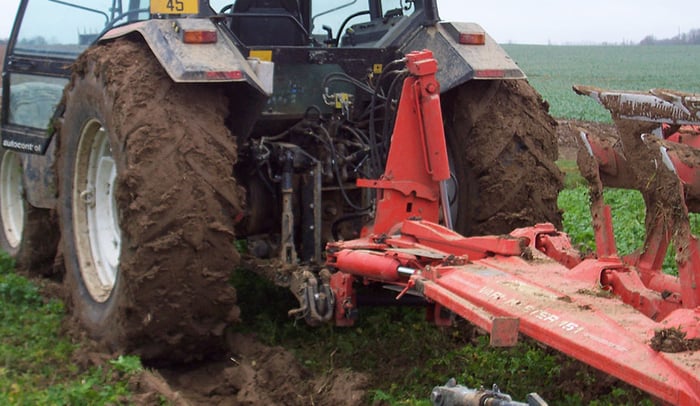 Slip linked to overinflation on heavy soil