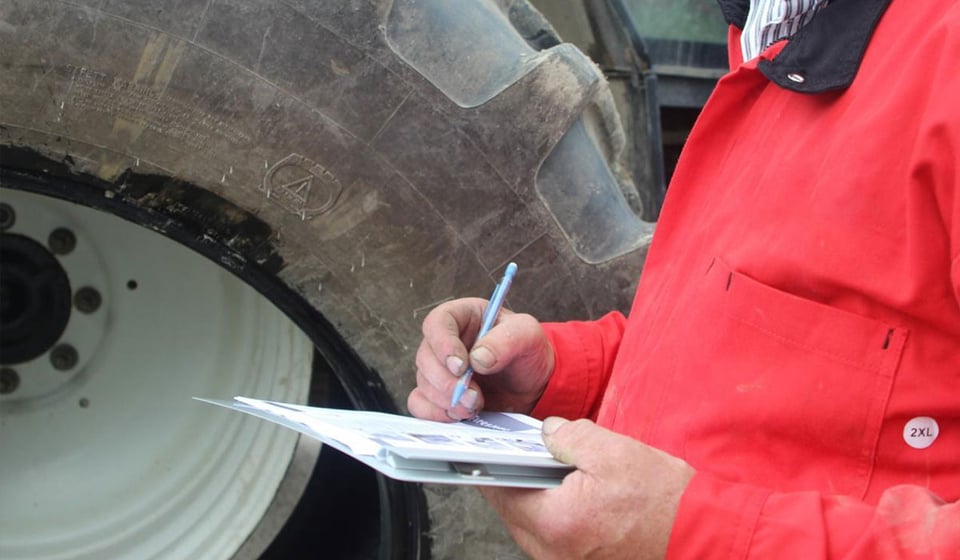 Agricultural tyre check-up