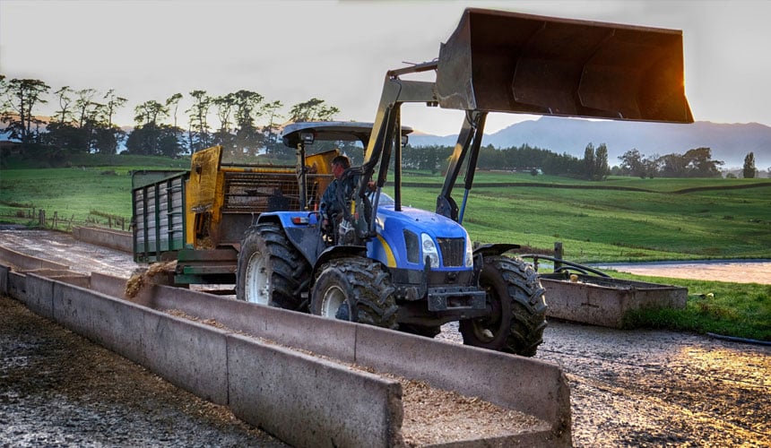 More resistant tyres for mixed crop and livestock farming