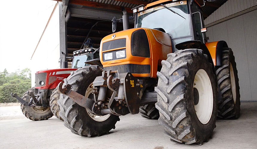 Performer 85 tyres for work on the farm