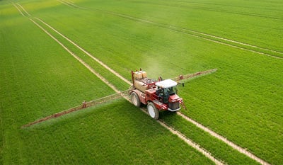 Firestone’s RDT 23 agricultural tyre for a self-propelled wide-span sprayer  