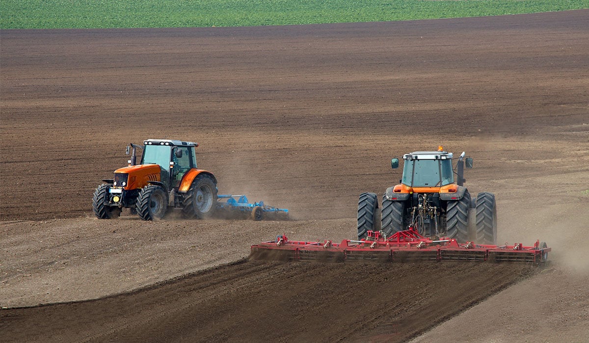 Tyre dimensions must take account of the size and weight of the implements