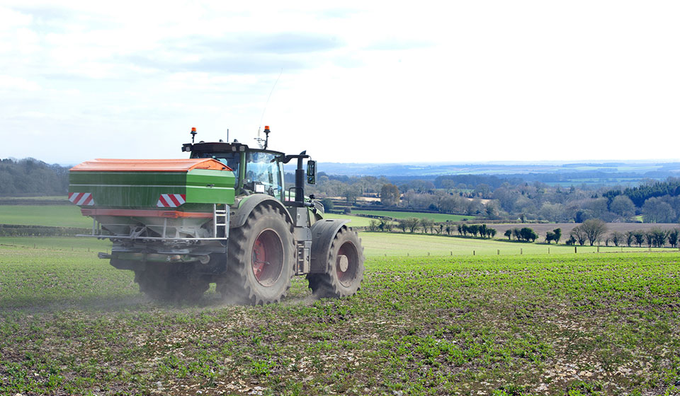 Rapid agricultural tyre abrasion on silex soil